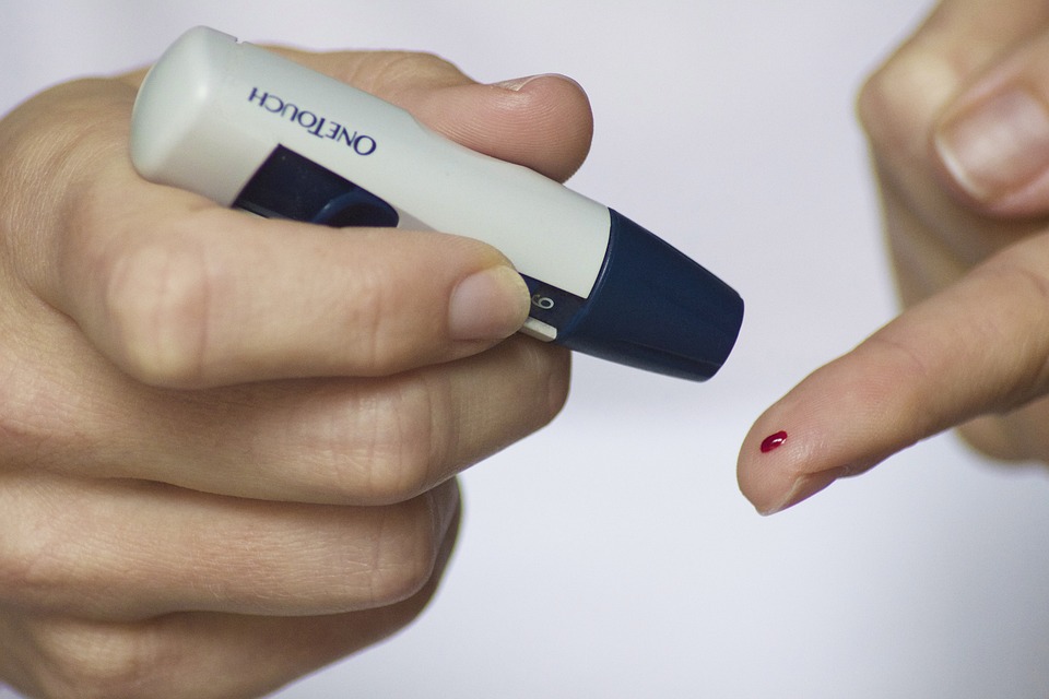What are the commonly used insulin regimens in clinical practice?