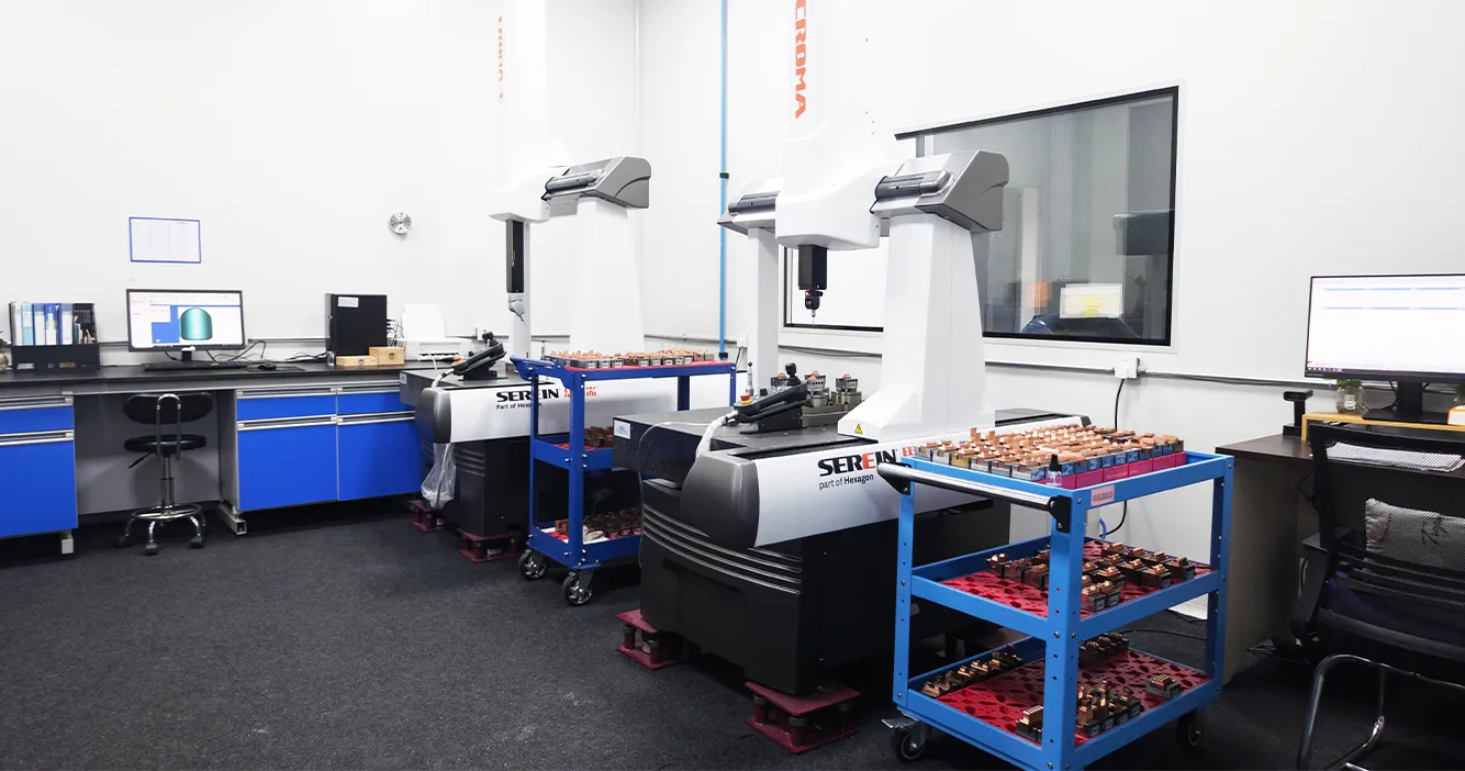 Hexagon CMM(Coordinate Measuring Machine)