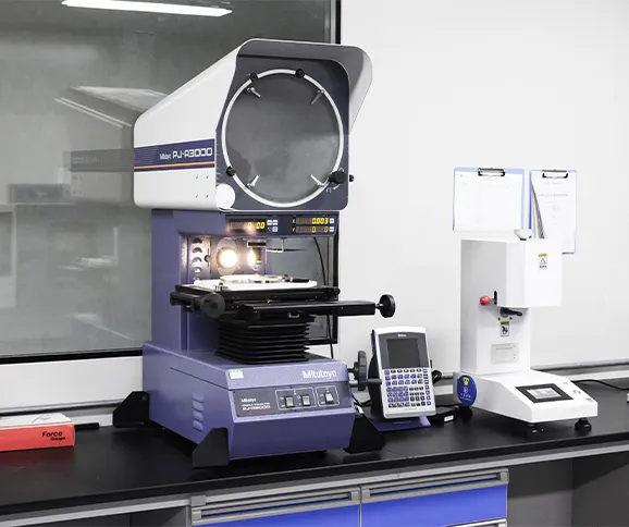 Mitutoyo Optical Comparator